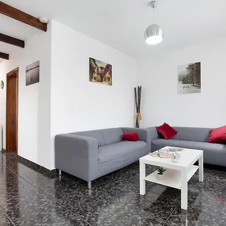 Casa Majos Holiday home *