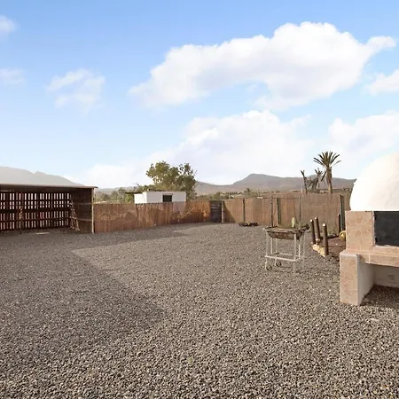 Casa Majos Holiday home *