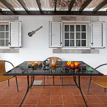 Casa Majos Holiday home *